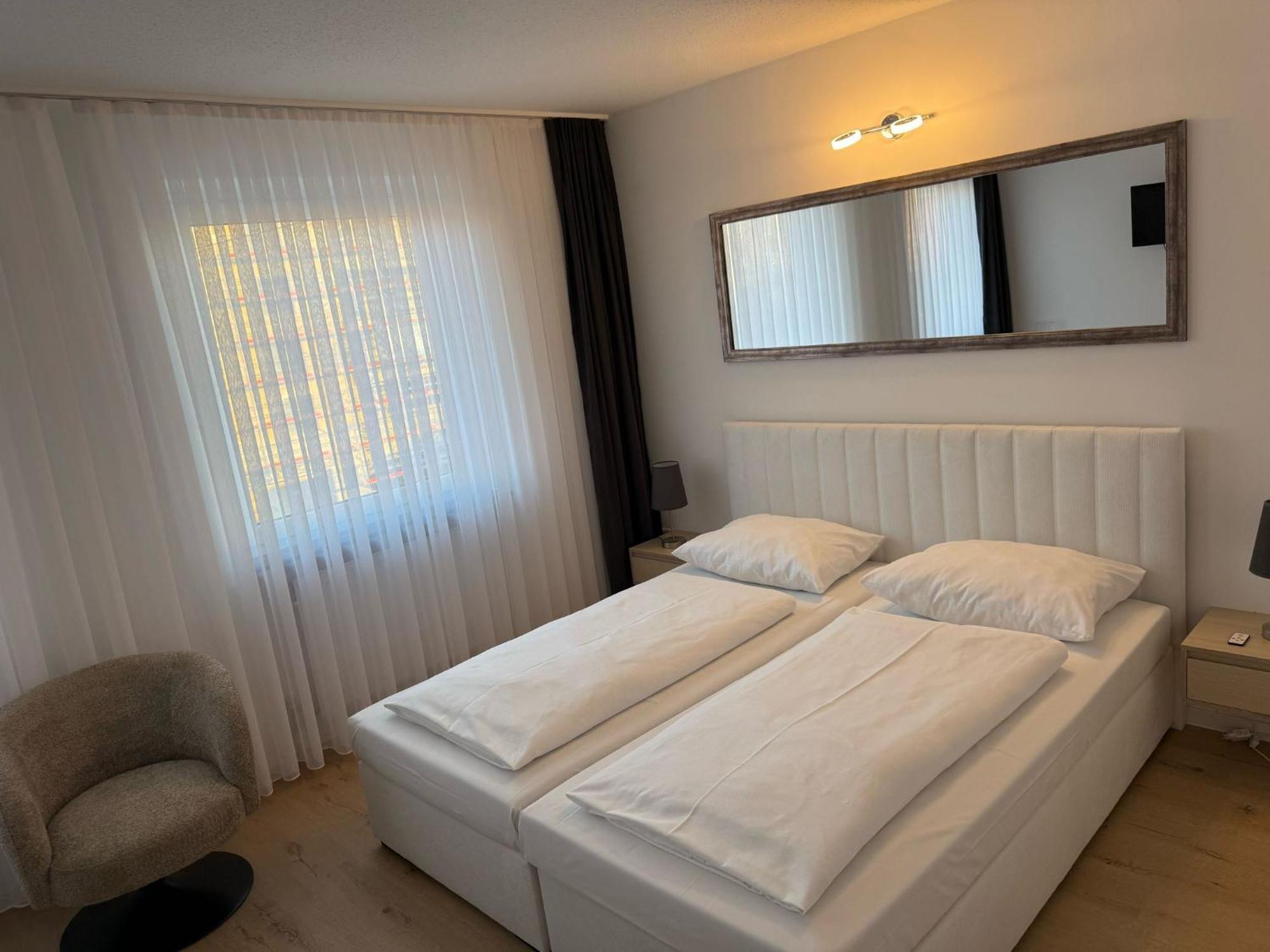 Hotel Erlenstegen Nuremberg Ngoại thất bức ảnh