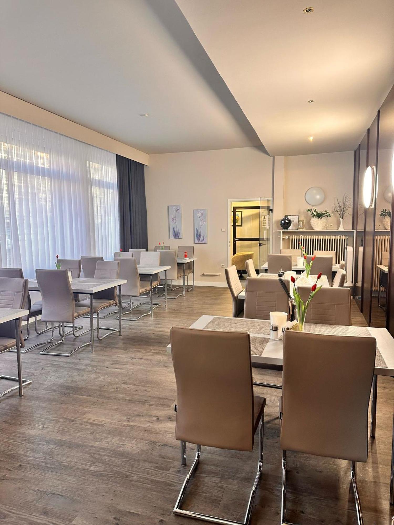 Hotel Erlenstegen Nuremberg Ngoại thất bức ảnh