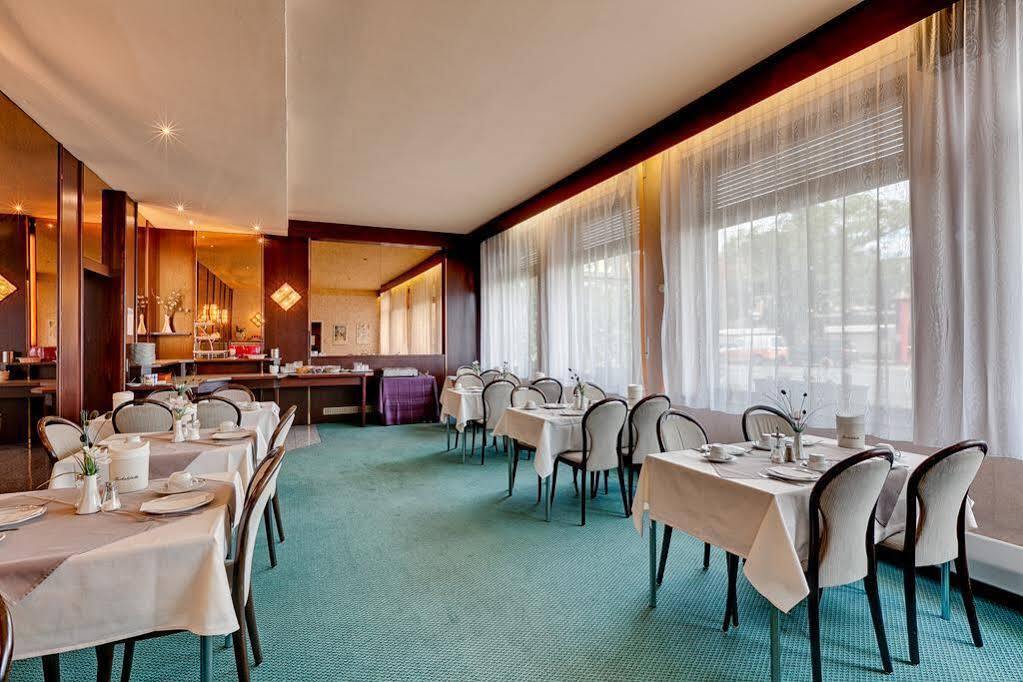 Hotel Erlenstegen Nuremberg Ngoại thất bức ảnh